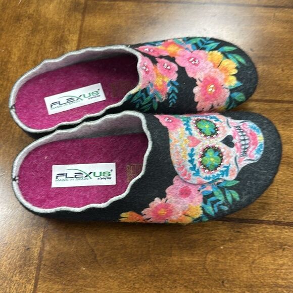 FLEXUS SUGARSKULL SLIPPERS -Black 36=5.5-6 - Picture 3 of 8